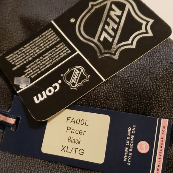 NWT@@@ NHL RED WINGS - Picture 10 of 10